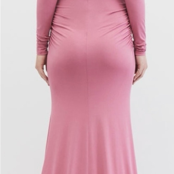 NWOT Motherhood Maternity Off-The-Shoulder Pink Maternity Dress Photoshoot Gown - Picture 4 of 9